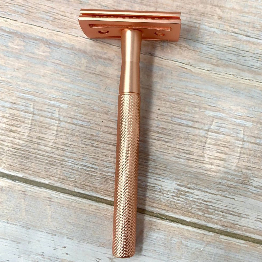 eco friendly stainless steel safety razor in rose gold with 1 stainless blade